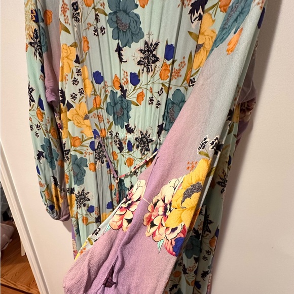 Johnny was gorgeous gown with pockets/ very beautiful. - Picture 2 of 14